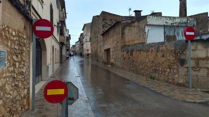 Una de las calles de Porreres afectada por los cambios de circulación en el pueblo.