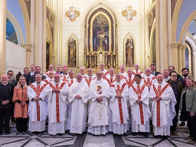 Misa con el cardenal Pizzaballa durante el Holy Land Co-ordination 2026.