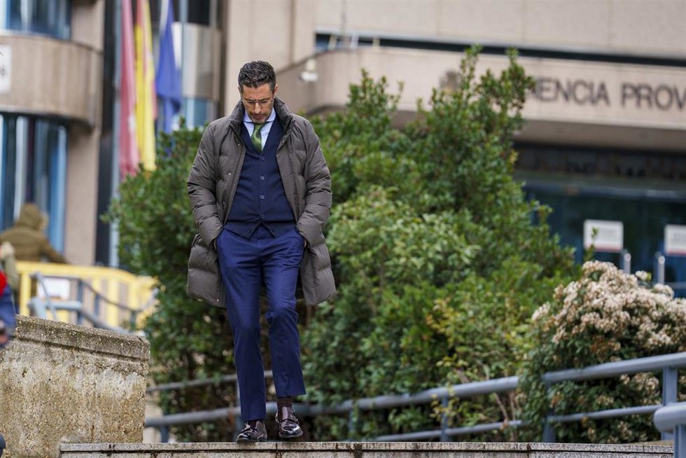 Archivo - El empresario Alberto Luceño sale de la Audiencia Provincial tras la entrega de la sentencia del caso mascarillas, a 19 de marzo de 2025, en Madrid (España). La Audiencia Provincial de Madrid ha absuelto a Luis Medina y Alberto Luceño del deli