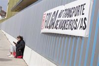 Patronal del transporte de A Coruña y sindicatos, convocados a una mediación en Santiago este lunes