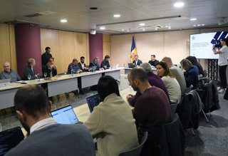 Un instante de la reunión de la Comisión Nacional de la Energía y el Cambio Climático.
