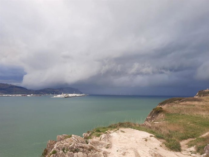 Vista de la costa de Bizkaia