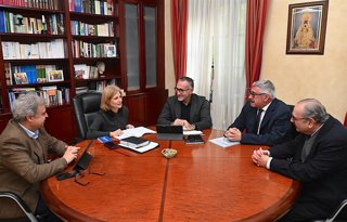La alcaldesa de Jerez con el coordinador del Grupo de Diabetes, Obesidad y Nutrición de la Sociedad Española de Medicina Interna.
