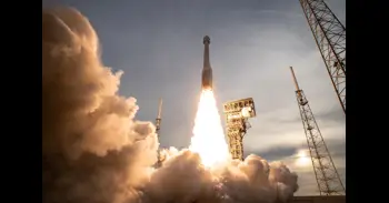 Científicos idean una forma de rastrear la basura espacial cuando cae a la Tierra