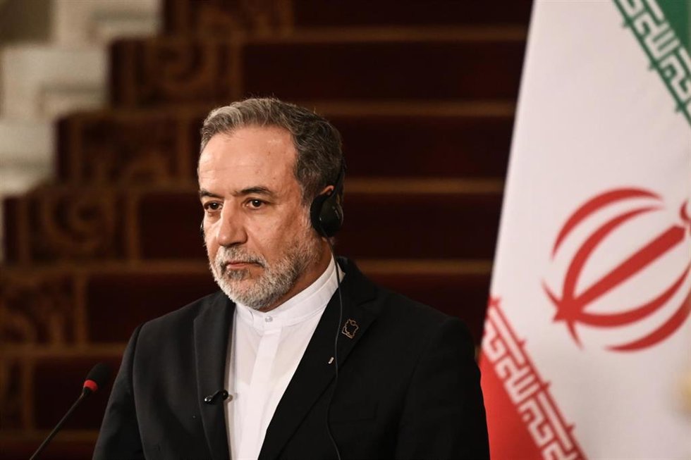 Archivo - El ministro de Exteriores de Irán, Abbas Araqchi, durante una rueda de prensa en Egipto en septiembre de 2025 (archivo)