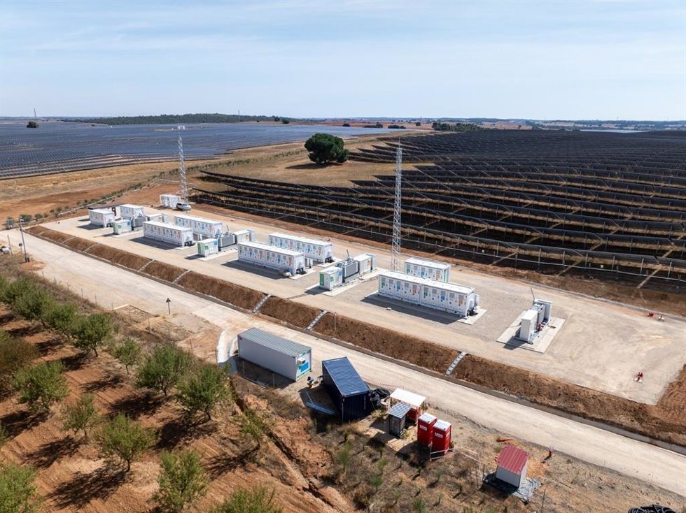 Iberdrola pone en operación en Cuenca las dos primeras grandes baterías de España