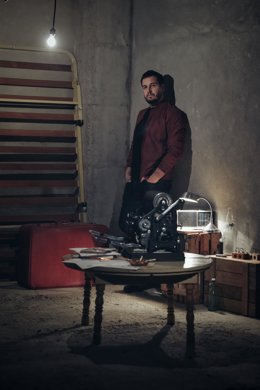 Archivo - Pau Alabajos presenta "Versos a la vietnamita" en el Palau de les Arts de València