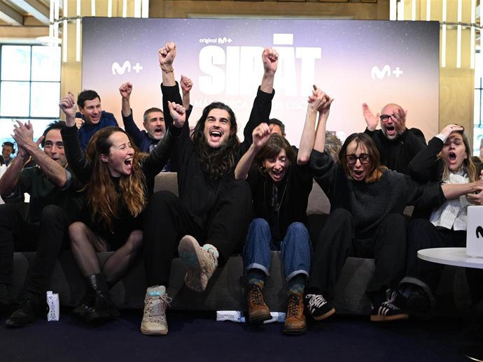 El director de la película 'Sirat', Óliver Laxe, y su equipo celebran sus nominaciones a los premios Oscar Mejor Película Internacional y Mejor Sonido