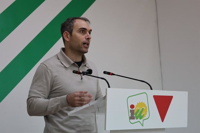 El coordinador general de IU Andalucía y diputado en el Congreso, Toni Valero, este viernes
