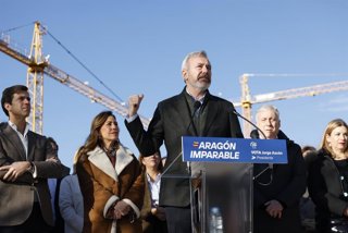 El candidato del PP a la Presidencia de Aragón, Jorge Azcón, este viernes en Zaragoza en el inicio de la campaña electoral.