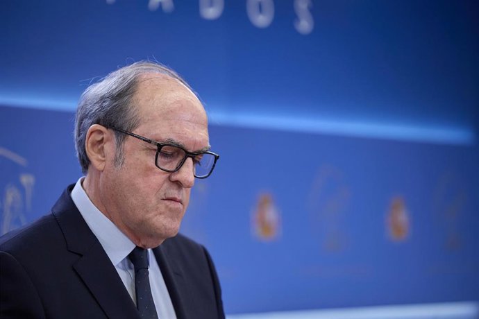 Archivo - El Defensor del Pueblo, Ángel Gabilondo, ofrece una rueda de prensa tras el acto de presentación del informe del Defensor del Pueblo sobre denuncias por abusos sexuales en el ámbito de la Iglesia católica y el papel de los poderes públicos, en e