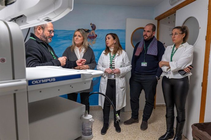 Visita a la nueva torre de endoscopia