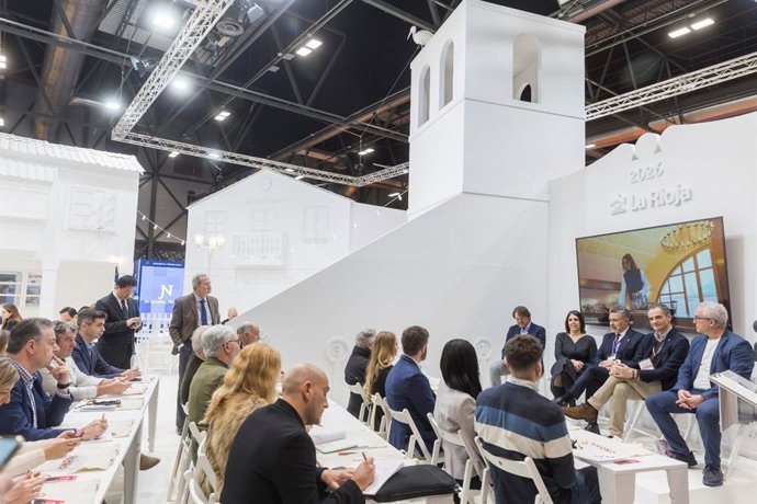 Escobar presenta en FITUR la oferta cultural, turística y gastronómica 'Logroño, experiencias 2026'