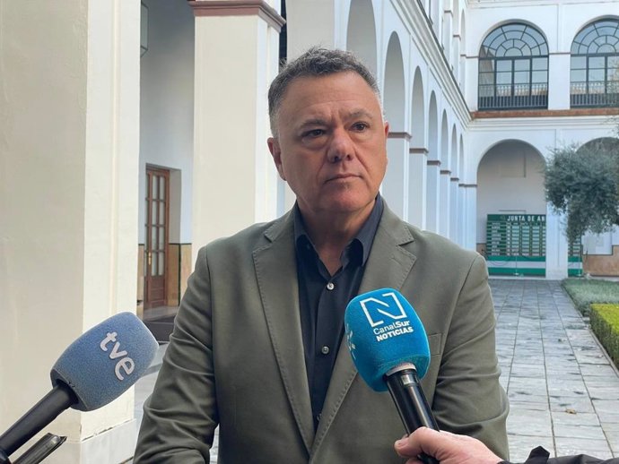 El candidato a la presidencia de la Junta por Podemos y diputado autonómico de Por Andalucía, Juan Antonio Delgado, este viernes