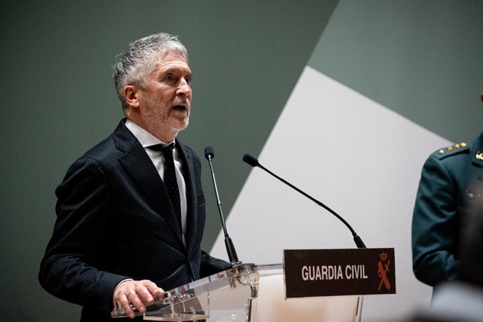El ministro del Interior, Fernando Grande-Marlaska, comparece en rueda de prensa