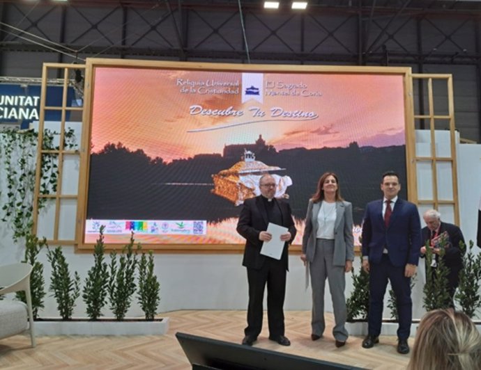 Coria presenta su estrategia de turismo religioso con el Sagrado Mantel como eje de peregrinación