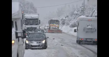 Asciende a 81 las carreteras afectadas por el temporal de nieve, 14 en la red principal