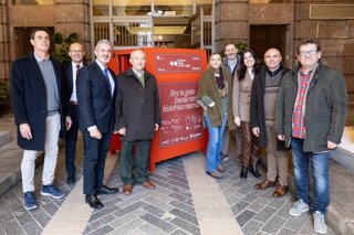 El Ayuntamiento de Zaragoza, la UTE "A Todo Trapo-A Ropa2" y la entidad RE-VISTE --Sistema Colectivo de Responsabilidad Ampliada del Productor (SCRAP)-- ponen en marcha el proyecto piloto de gestión y recogida del textil y de calzado