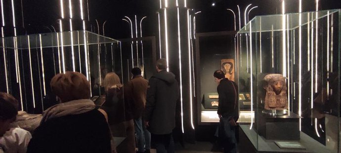 La exposición 'El despertar a la vida. Infancia y adolescencia en el Antiguo Egipto', en Córdoba.