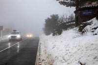 Rescatan a 12 personas atrapadas en Cotos sin medios para volver a sus casas