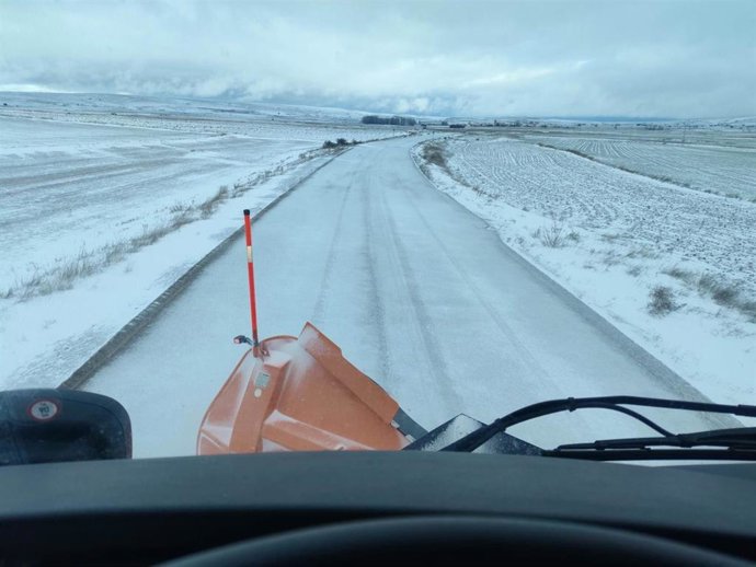 Una de las carreteras afectadas por el temporal en la provincia de Teruel.