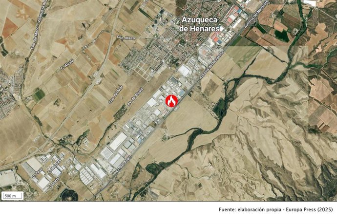 El incendio se ha desatado poco antes de las 4.00 horas de la madrugada.