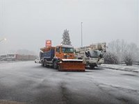La nieve afecta a más de 150 carreteras, 11 de la red principal, de diez provincias este sábado por la mañana
