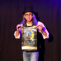 Espectáculo de Vive La Magia.