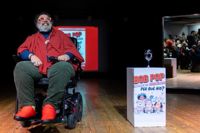 Bob Pop durant la presentació de la seva candidatura el 17 de gener