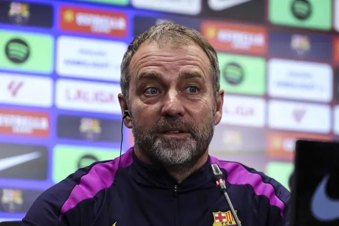 El entrenador del FC Barcelona, Hansi Flick, en rueda de prensa