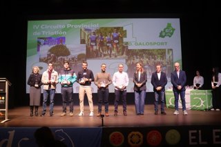 Clausurado el IV Circuito Provincial de Triatlón en El Ejido (Almería) con la entrega de premios.