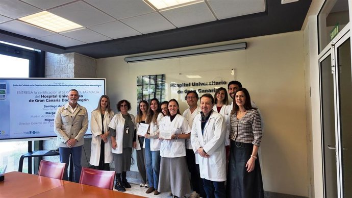 Entrega del sello de calidad al servicio de Farmacia del Hospital de Gran Canaria Dr. Negrín, en Las Palmas de Gran Canaria