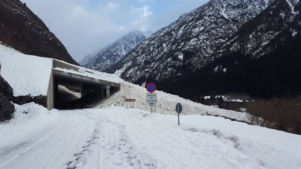 El riesgo de aludes es extremo en el Pirineo aragonés.