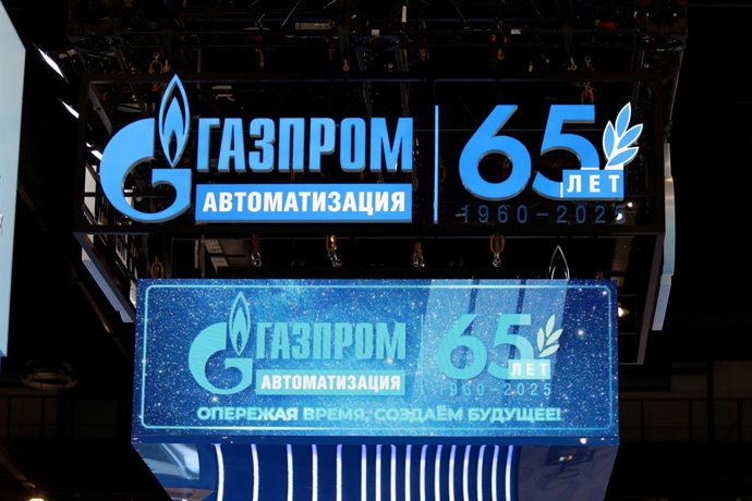Archivo - October 9, 2025, Saint Petersburg, Russia: Logo Gazprom Automation seen at the St. Petersburg International Gas Forum at the Expoforum.