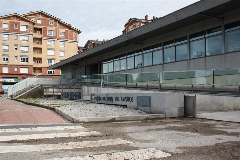 Archivo - Centro de salud de Los Castros