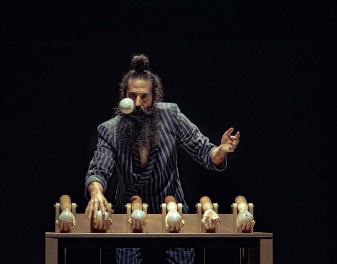 Un momento del montaje 'Compañía'.