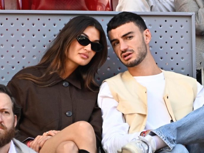 Archivo - Estela Grande y Julio Iglesias en el Mutua Madrid Open, a 03 de mayo de 2025, en Madrid (España).