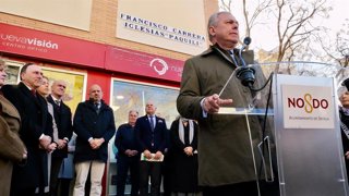 El alcalde de Sevilla, José Luis Sanz, en el acto de rotulación completa de la calle Francisco Carrera Iglesias 'Paquili'.
