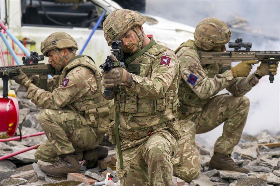 Archivo - Imagen de archivo de militares británicos 