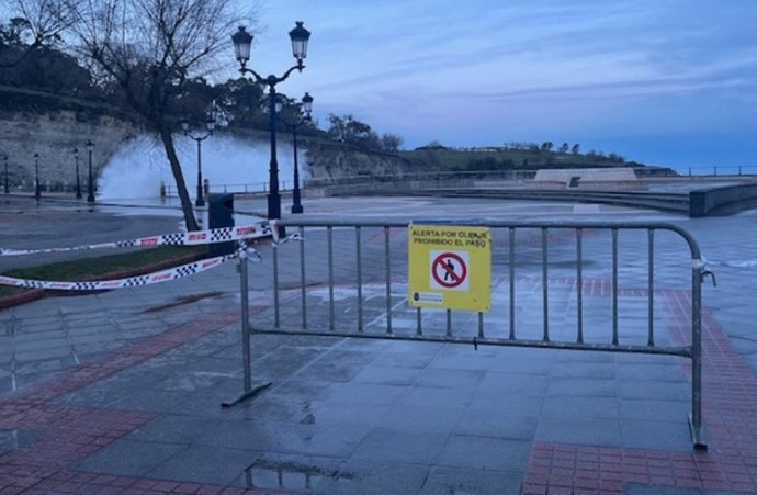 Cantabria, en aviso rojo por oleaje y amrillo por lluvia y vientos