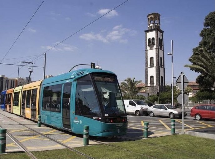 Archivo - Tranvía de Tenerife