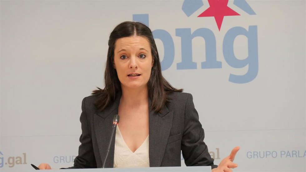 Archivo - La viceportavoz parlamentaria del BNG, Olalla Rodil, en rueda de prensa en el Parlamento de Galicia