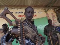 Un alto mando del Ejército sursudanés ordena a los militares que "no perdonen vidas" en su inminente ofensiva en Jonglei