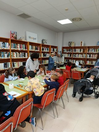 Imagen de la Biblioteca municipal Miguel Hernández.