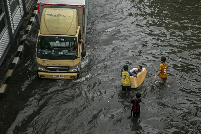 Imagen de archivo de inundaciones en Indonesia 