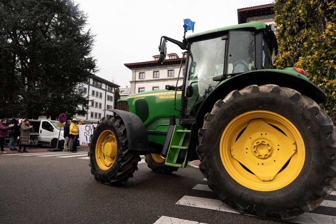 Tractorada en Oviedo 