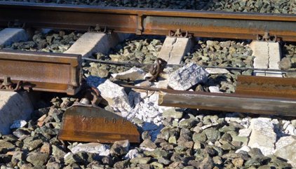 Puente afirma que el carril donde descarriló el tren Iryo es nuevo, fabricado en 2023 e instalado en 2025