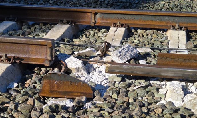 Puente afirma que el carril donde descarriló el tren Iryo es nuevo, fabricado en 2023 e instalado en 2025