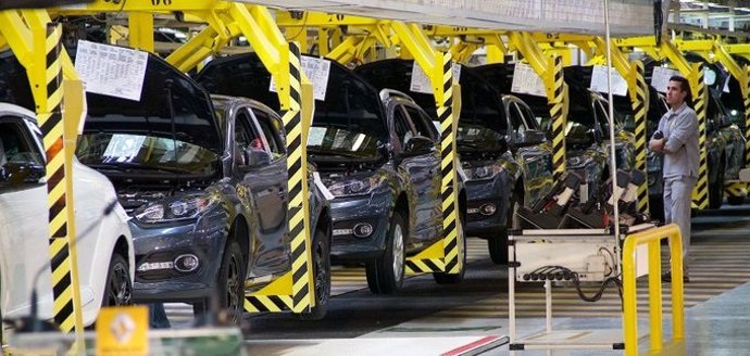 Imagern de archivo de la cadena de una fábrica de coches