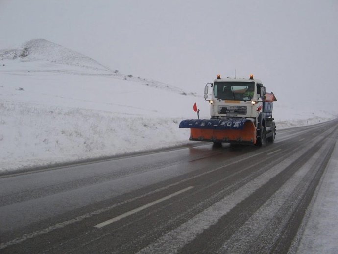 Archivo - Maquina quitanieve